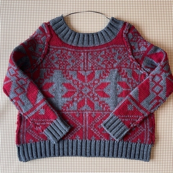 Free People chunky knit 70% Wool Holiday Fair isle sweater.
Size Small - Picture 1 of 15